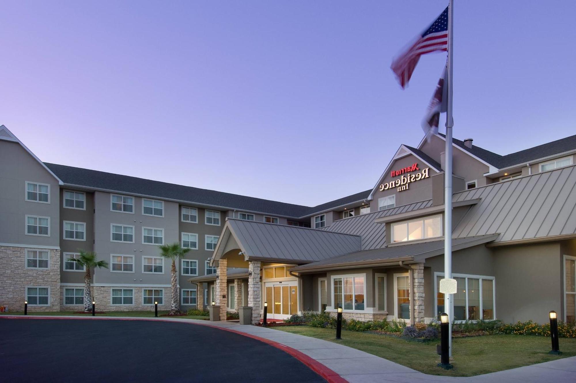 Residence Inn By Marriott San Antonio Seaworld / Lackland Exterior photo